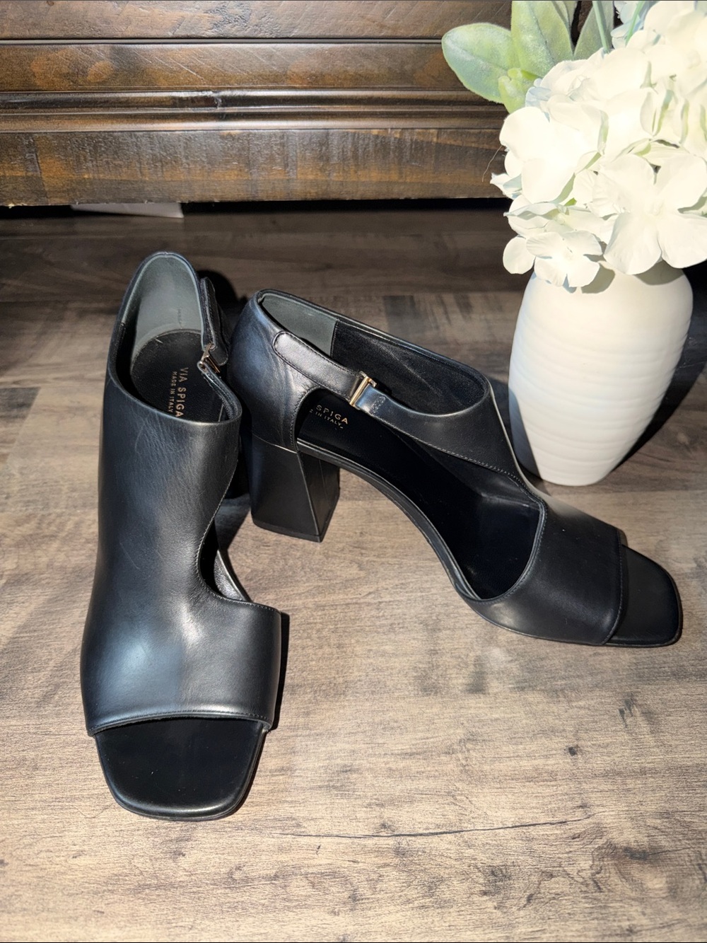 Via Spiga Black Leather Peep-Toe Block Heel Sandals